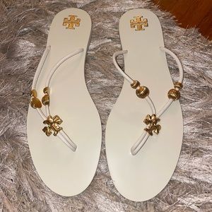 Tory Burch White Capri Thong Sandals 8.5